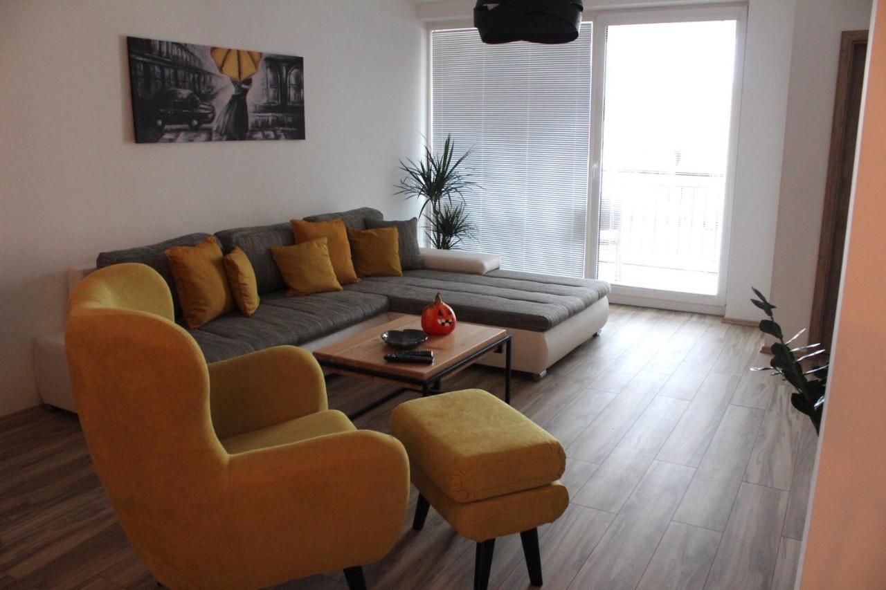 Apartment Anno Dunajská Streda Eksteriør billede