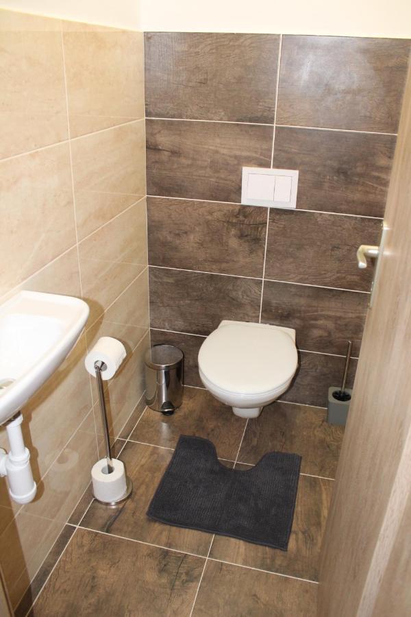 Apartment Anno Dunajská Streda Eksteriør billede