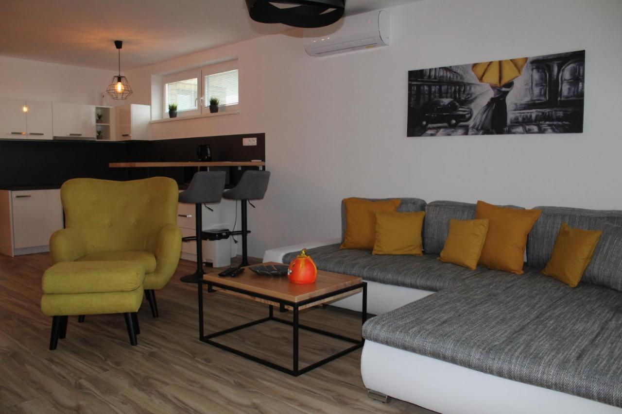 Apartment Anno Dunajská Streda Eksteriør billede